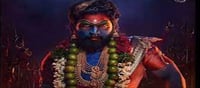 Allu Arjun Dons Saree - Internet on fire!!!